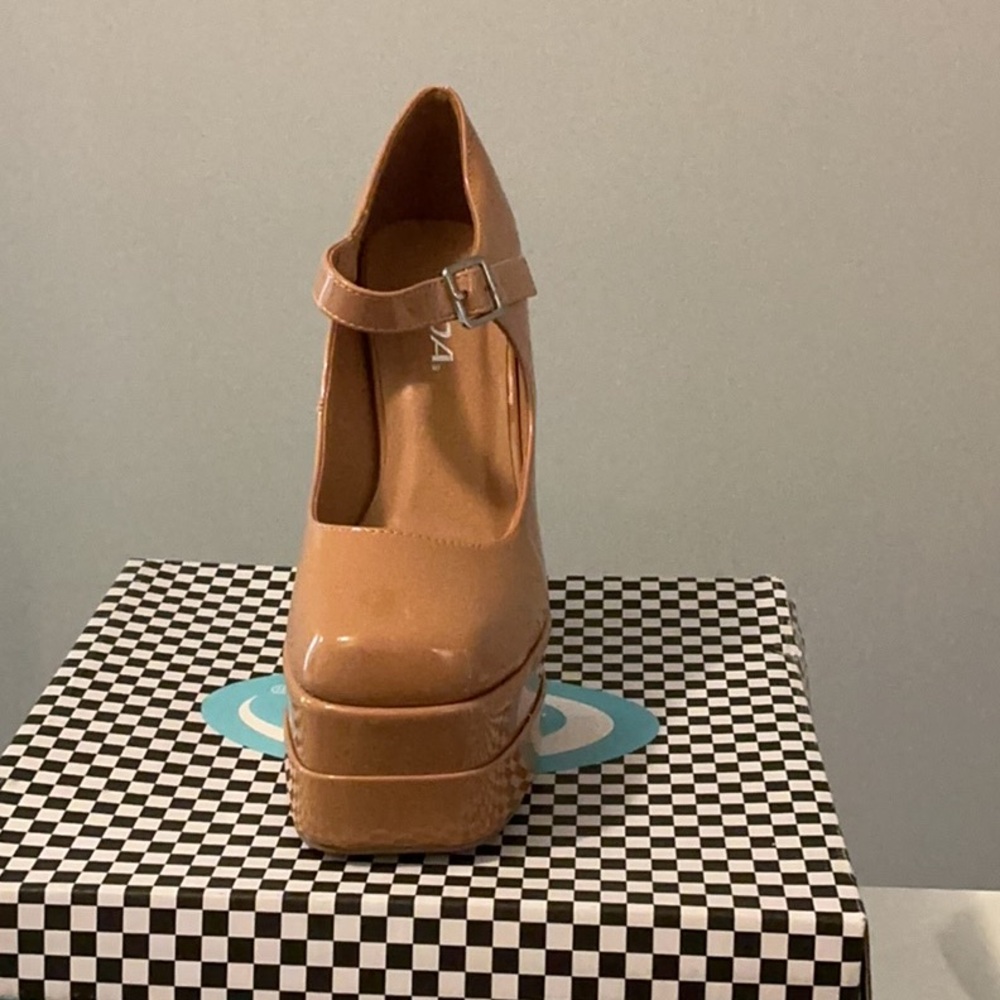 Soda Tan Platform Shoes